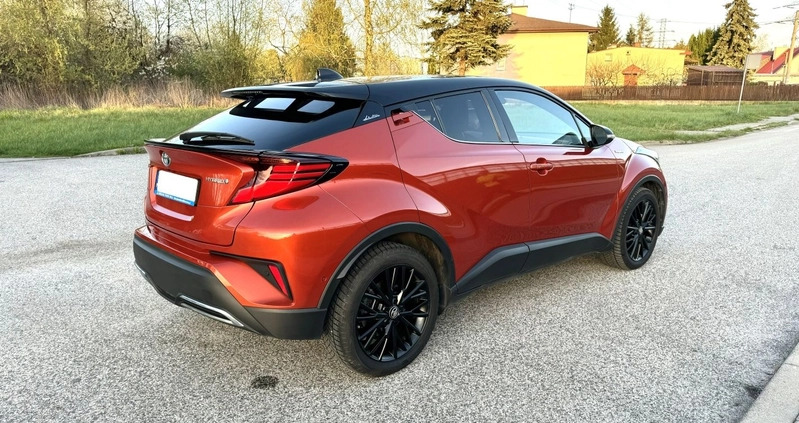 Toyota C-HR cena 114000 przebieg: 52000, rok produkcji 2020 z Warszawa małe 137